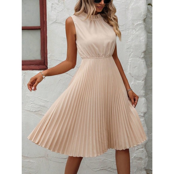 Minimalist Solid Pleated Hem Mock Neck Dress dark green - Picture 7 of 9